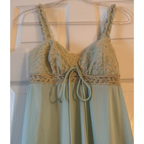 Vintage Olga Full Sweep Nightgown Mint Green Lace Front Size 36 - Picture 2 of 9